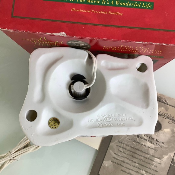 It’s a Wonderful Life The old Granville House of Bedford Falls Illuminated - Picture 8 of 12